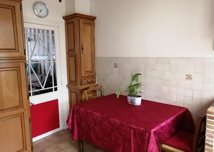 Holiday home Maison Entre Terre Et